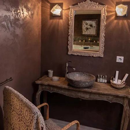 Hotel Charme Au Fil De L'eau *