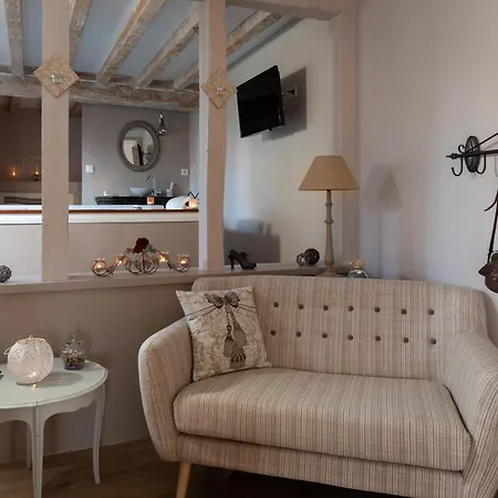 Charme Au Fil De L'eau *