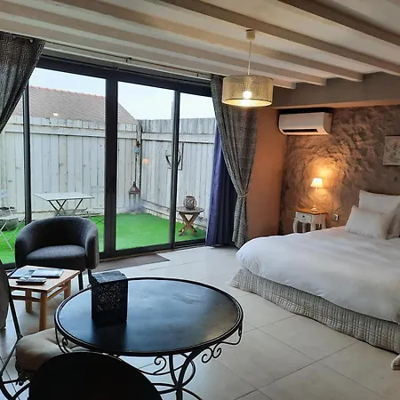 Charme Au Fil De L'eau Hotel