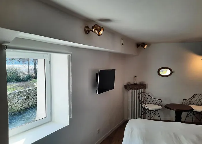 Hotel Charme Au Fil De L'eau Vendieres