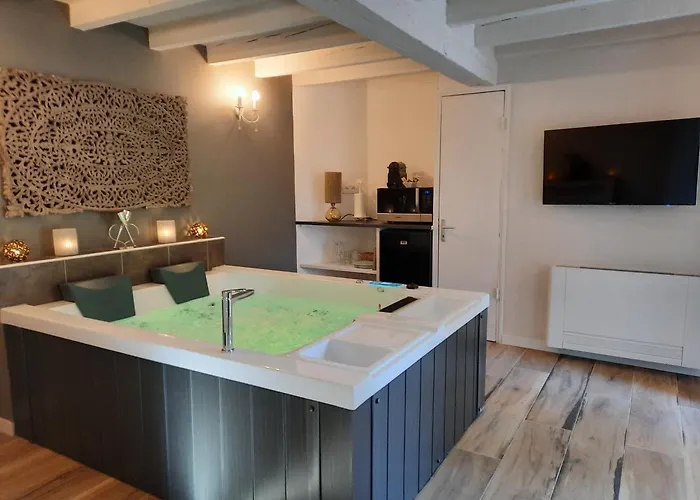 Hotel Charme Au Fil De L'eau Vendieres