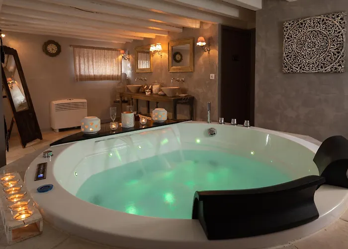 Charme Au Fil De L'eau Hotel Vendieres