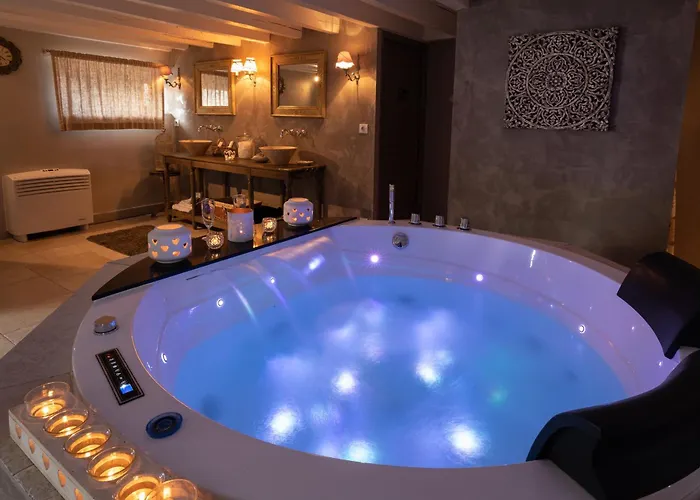 Charme Au Fil De L'eau Hotel Vendieres